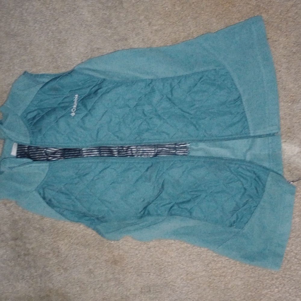 Columbia hooded vest